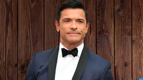 mark consuelos ethnicity.